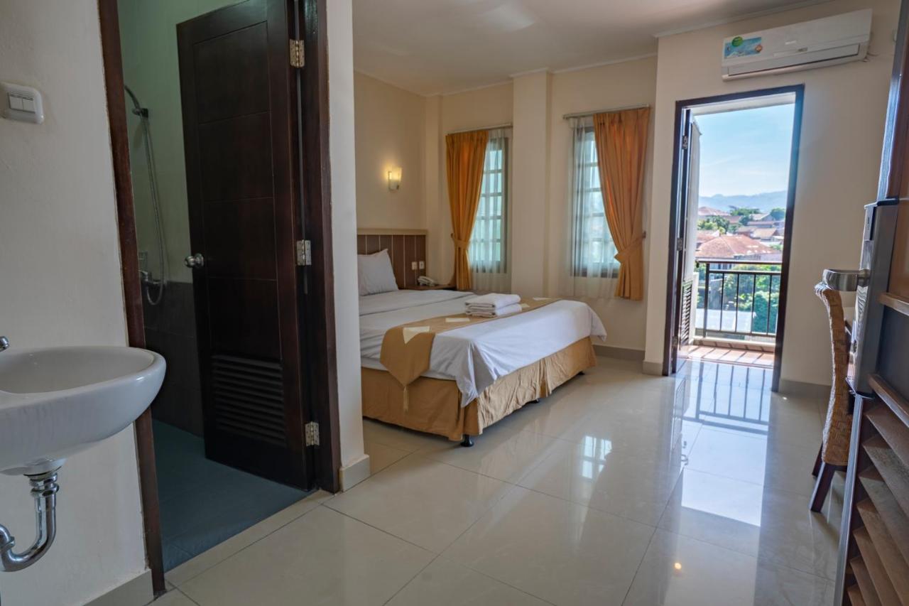 Dago'S Hill Hotel Bandung Kültér fotó